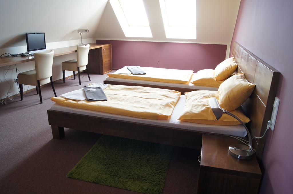Pension Inspirace A Wellness Self Check-In Kolín Rom bilde